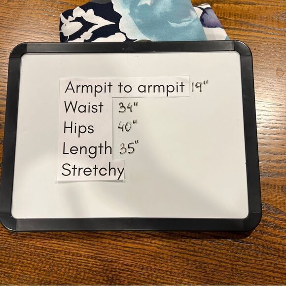 U-neck Floral Sleeveless fitted Dress size 12P - Picture 7 of 11